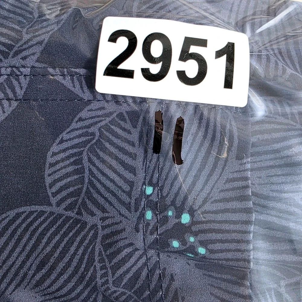 Hurley Men's XL Swim Trunks Blue Floral Board Shorts Elastic Waist 8 Inch Inseam